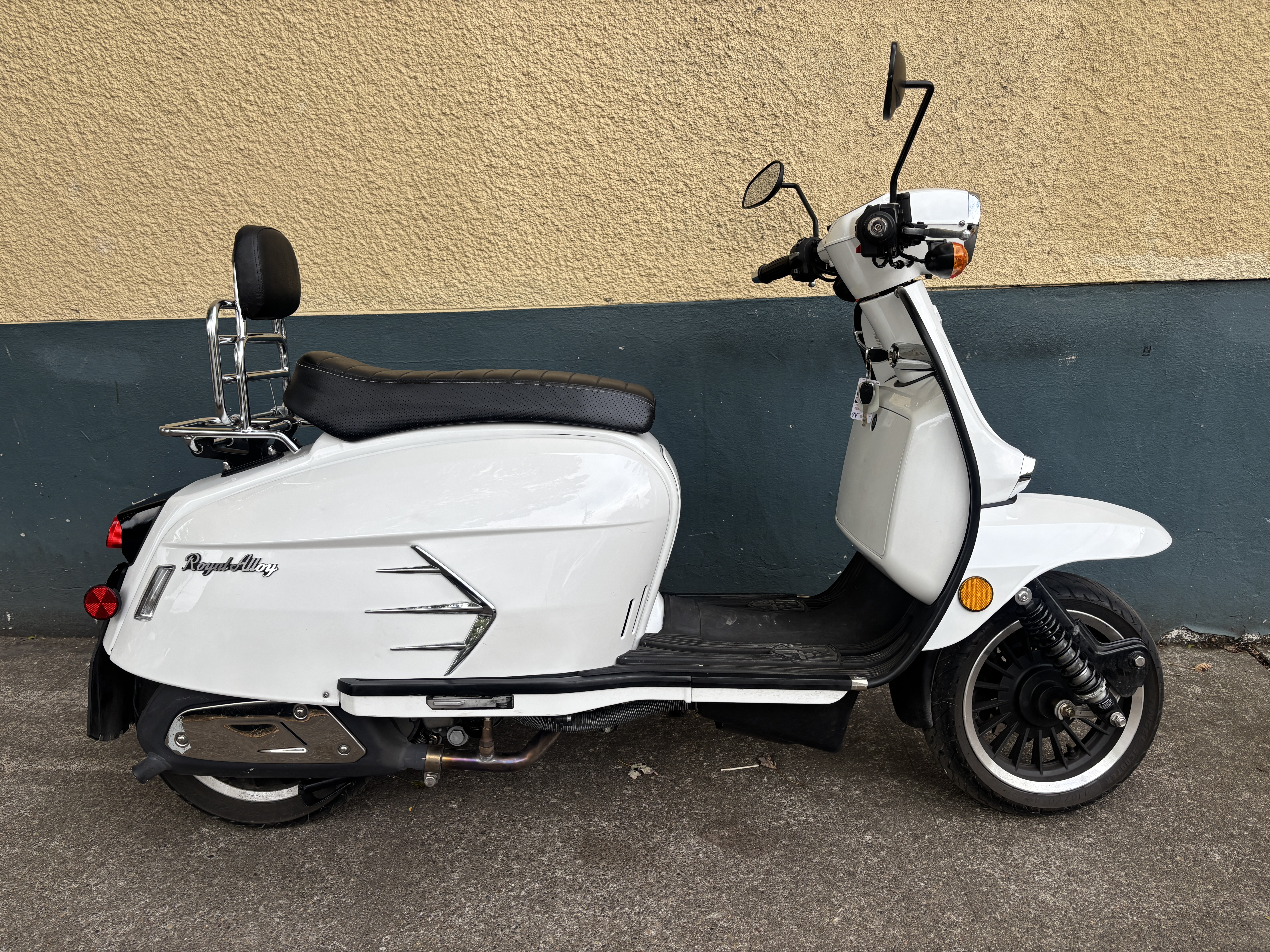 2022 Royal Alloy GP300s Grand Prix 300 Motorcycle / Scooter